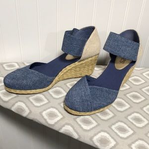 Chaps Espadrille Wedge Size 6.5